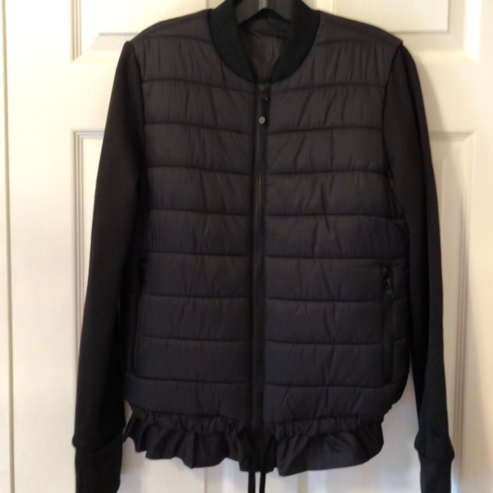 Cute, ruffled puff jacket